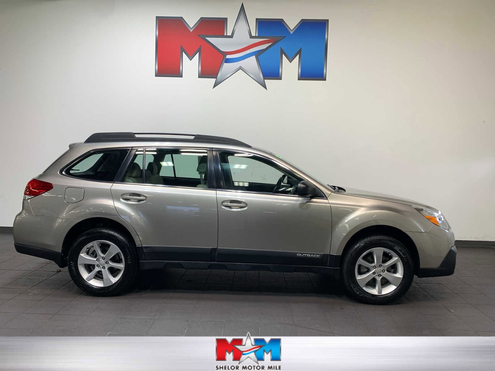 2014 Subaru Outback Base's photo