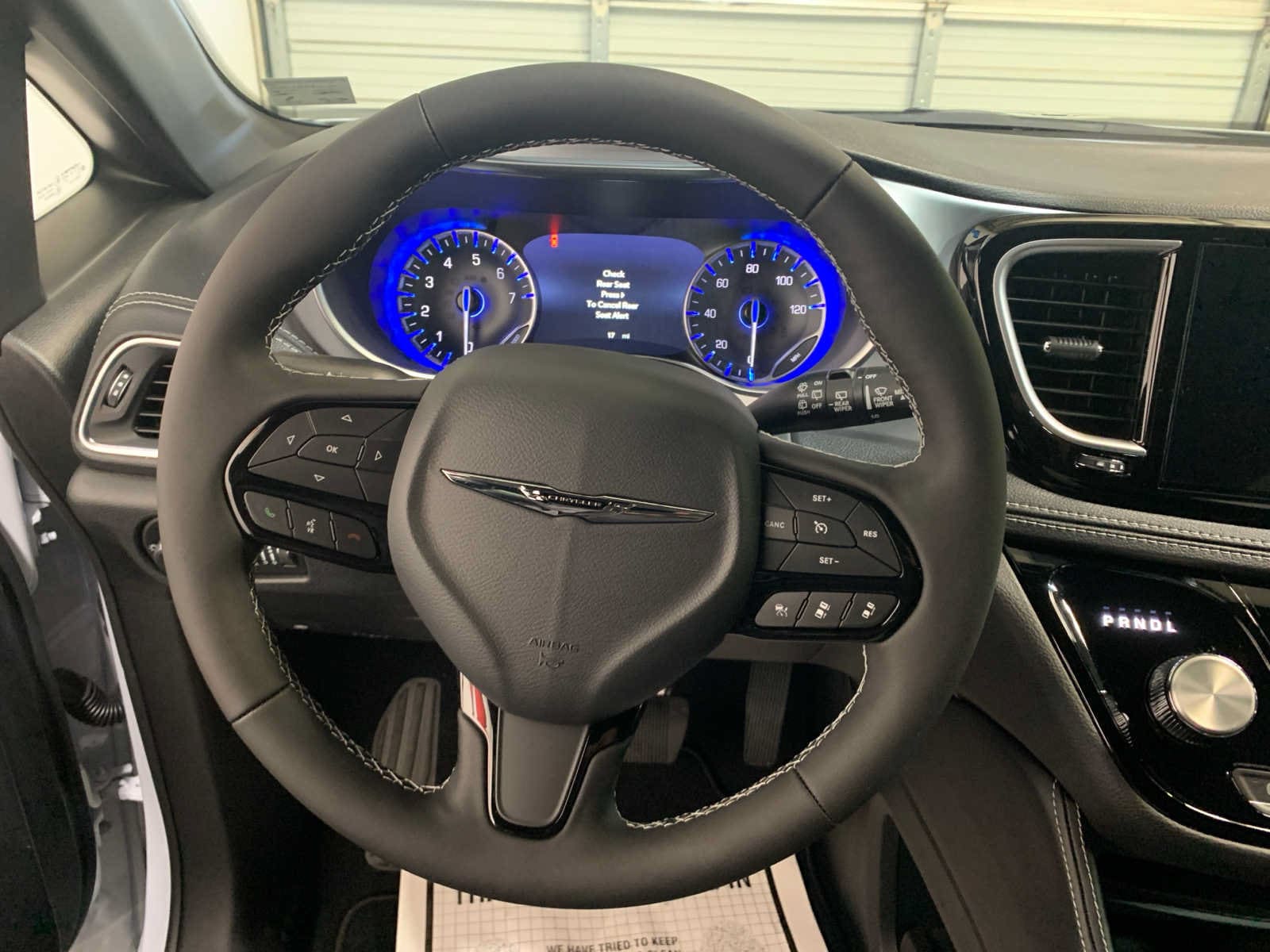 2026 Chrysler Pacifica Limited - Photo 17