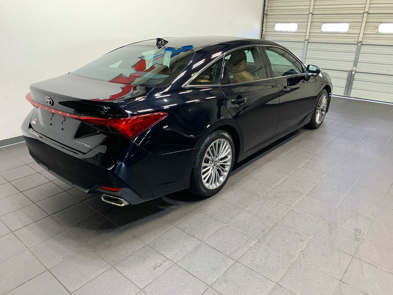 2021 Toyota Avalon Limited photo 3