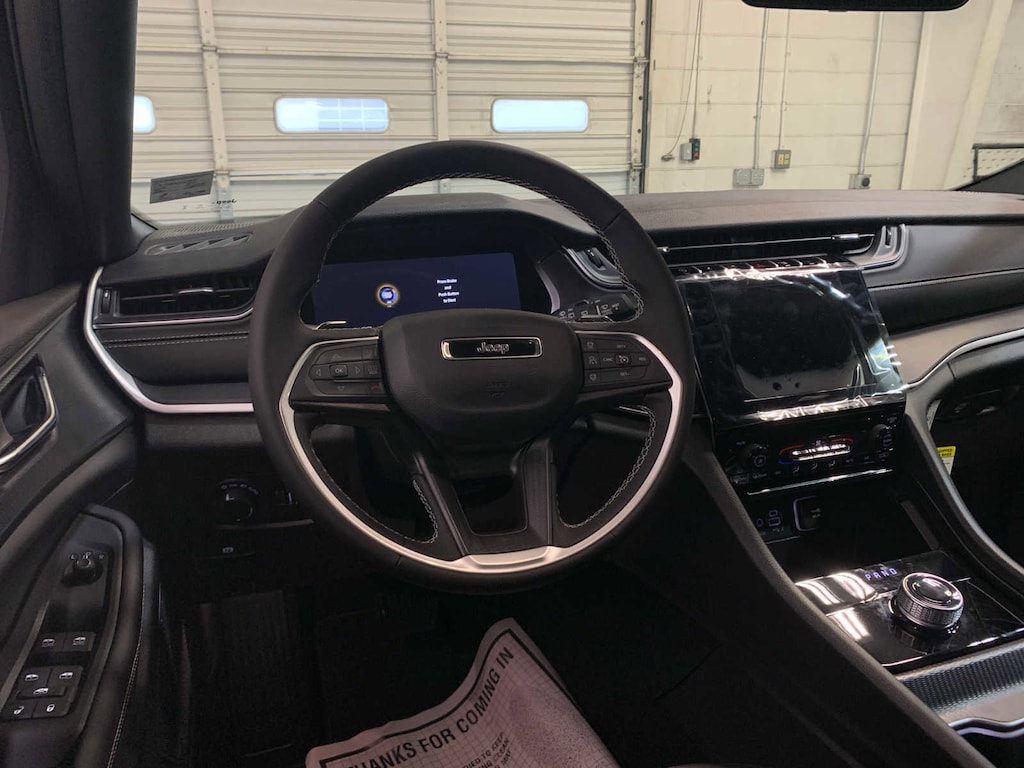 New 2025 Jeep Grand Cherokee Laredo X Sport Utility