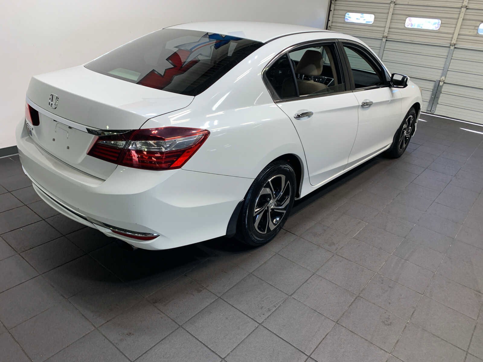 2016 Honda Accord LX photo 3