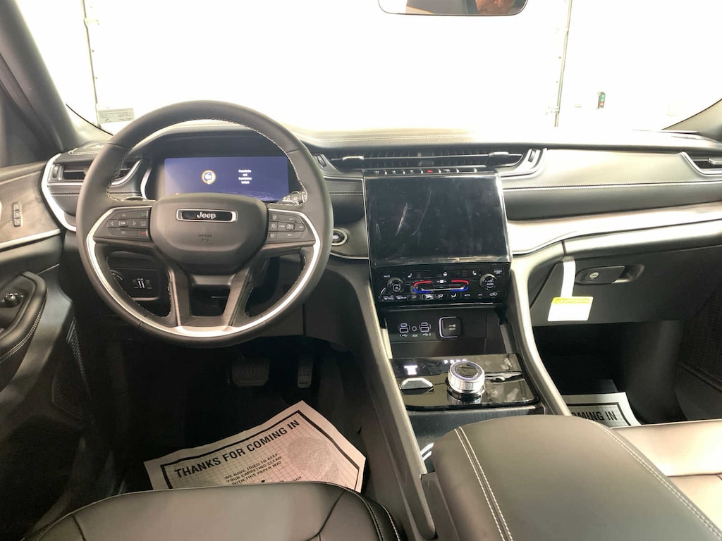 New 2025 Jeep Grand Cherokee Limited Sport Utility