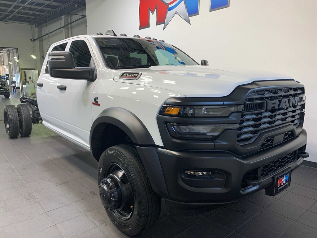 New 2025 Ram 5500 Chassis Cab 5500 TRADESMAN CHASSIS CREW CAB 4X4 84' CA Pickup