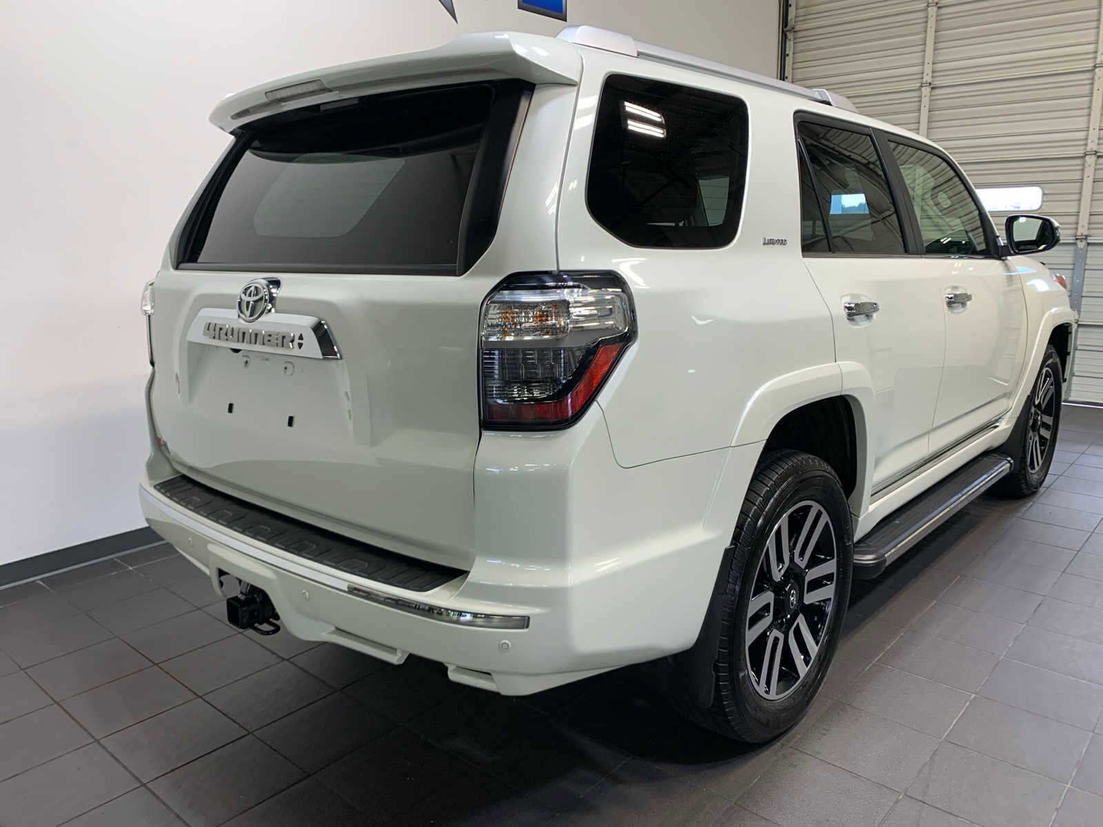 2022 Toyota 4Runner Limited 4WD photo 3