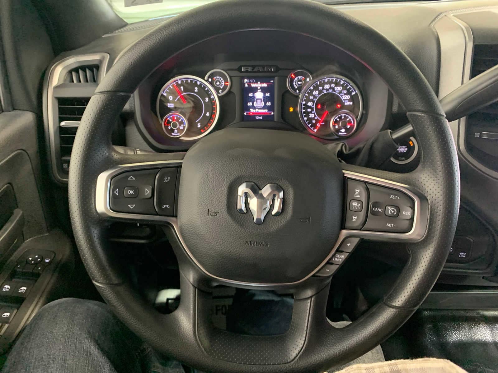 2026 RAM 2500 Tradesman - Photo 15