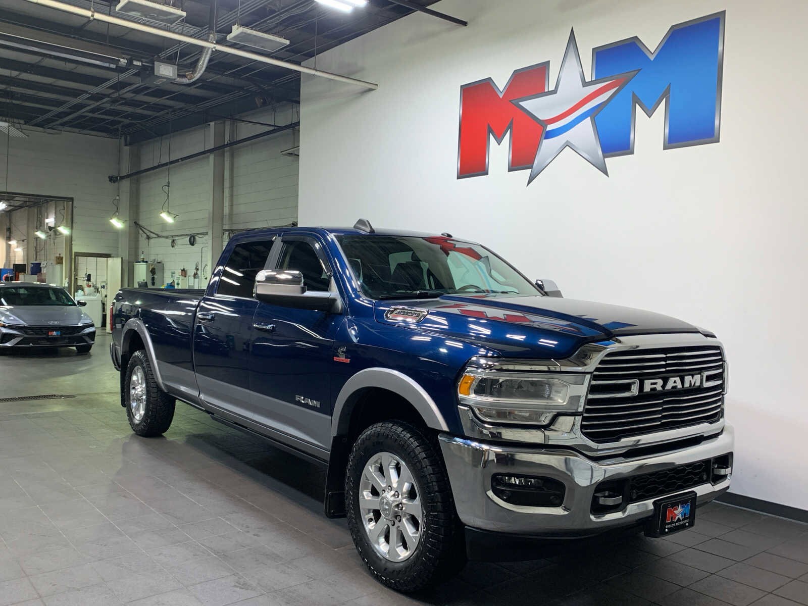 2019 Ram 3500 Laramie photo 2
