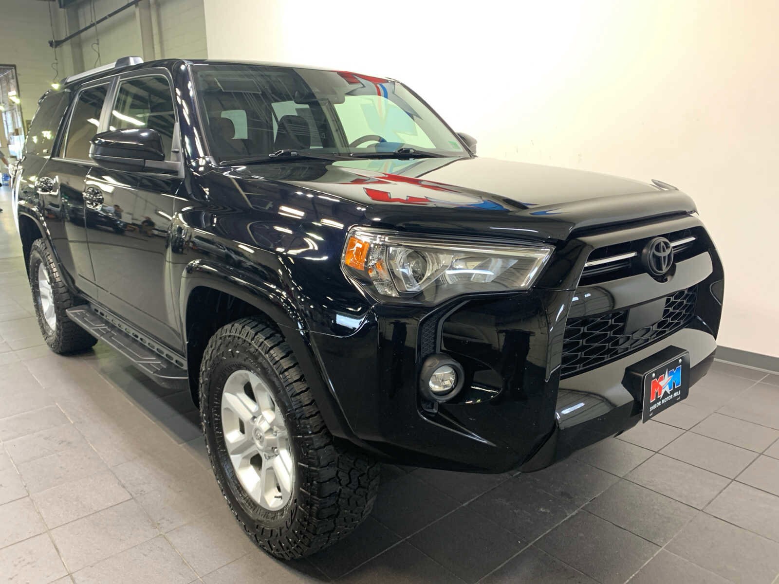 2023 Toyota 4Runner SR5 4WD photo 2