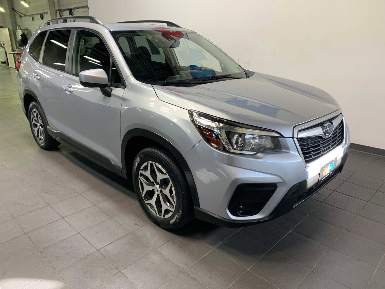 2019 Subaru Forester Premium photo 2
