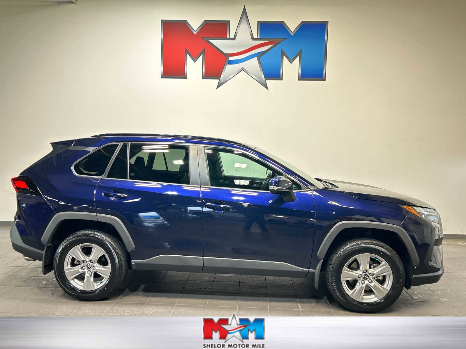 2023 Toyota RAV4 XLE AWD's photo