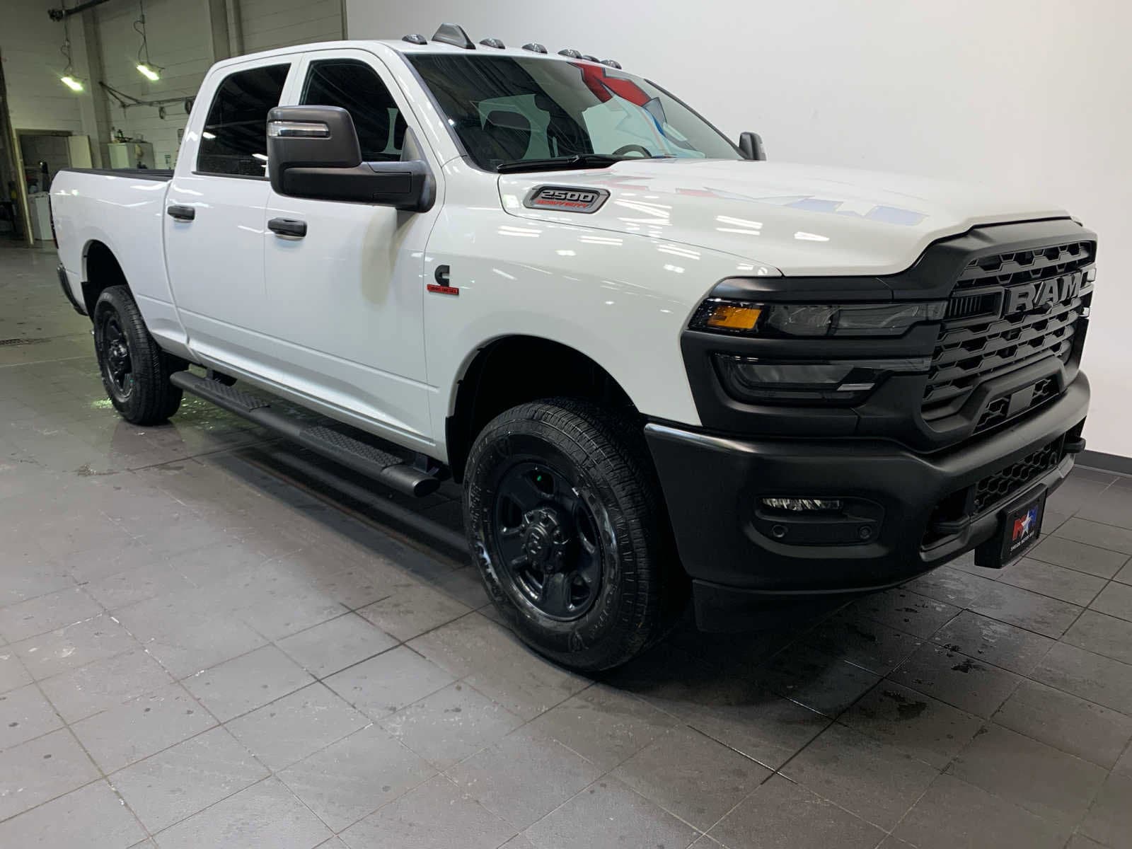 2026 RAM 2500 Tradesman - Photo 3