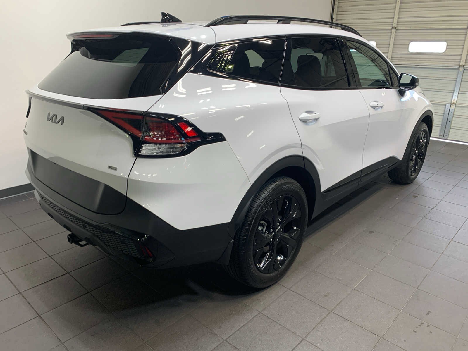 2025 Kia Sportage X-Line photo 2
