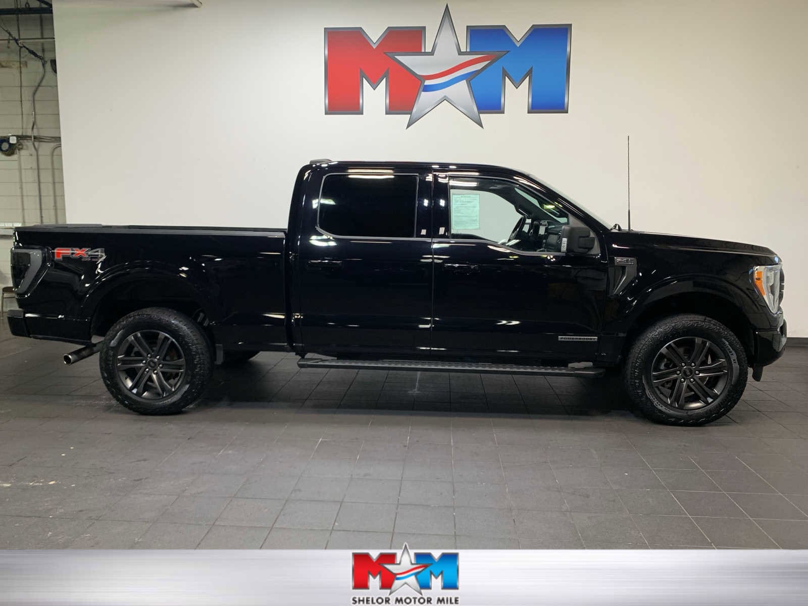 2022 Ford F-150 XLT's photo