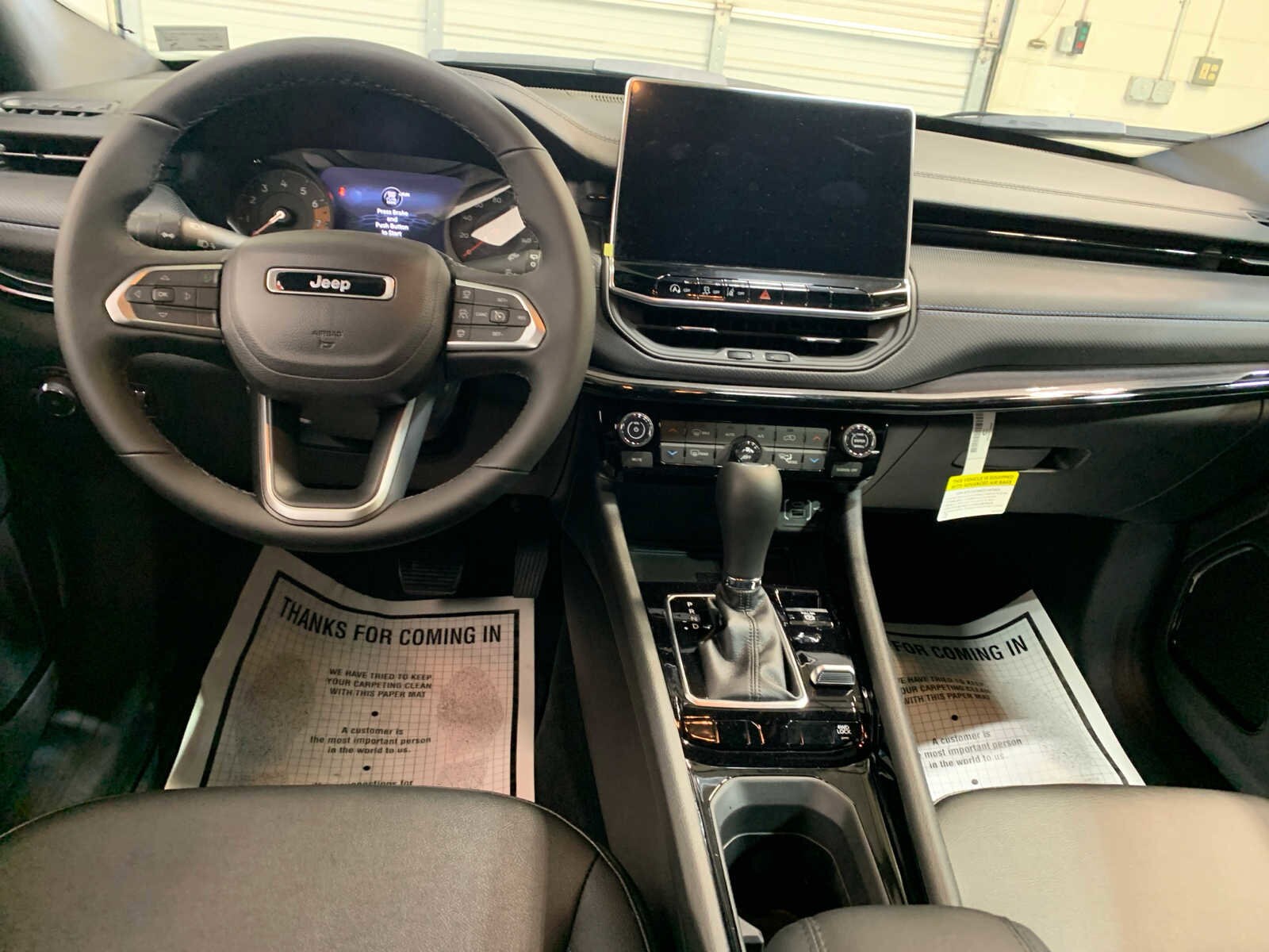 2026 Jeep Compass Latitude photo 3