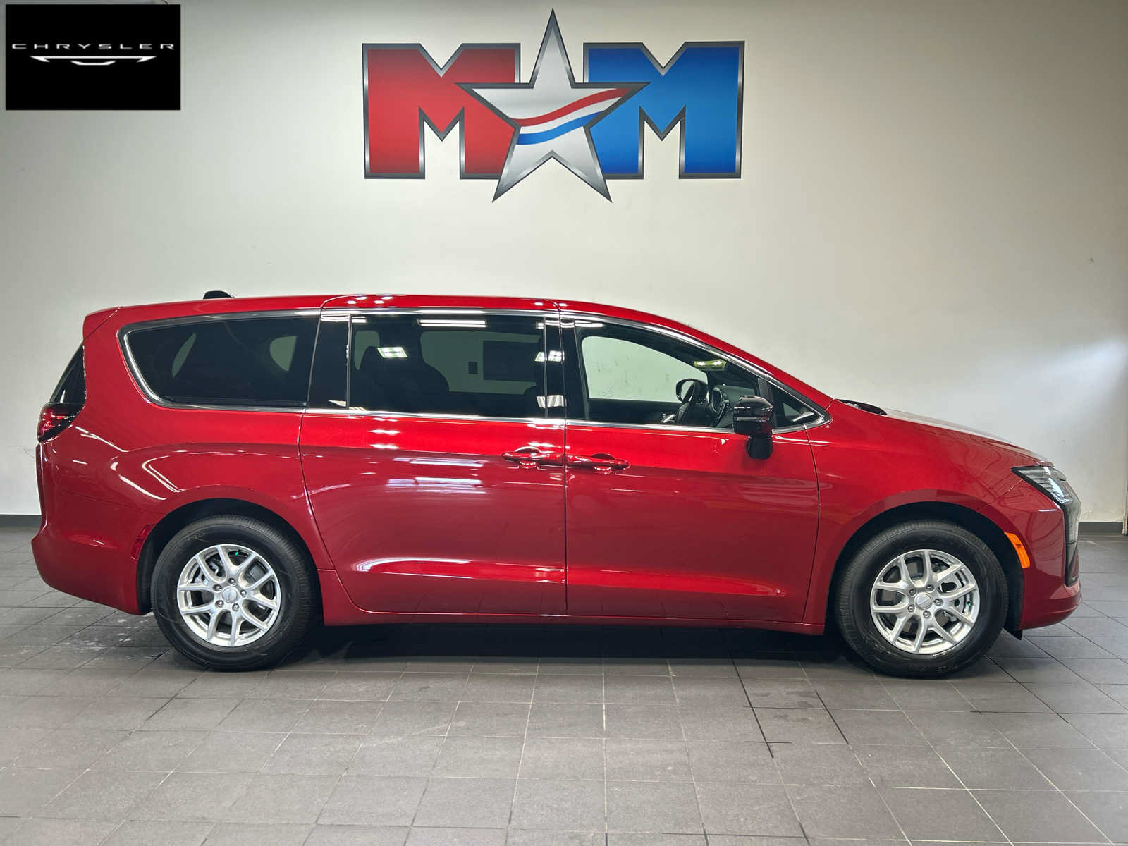 2027 Chrysler Pacifica Select Passenger Van