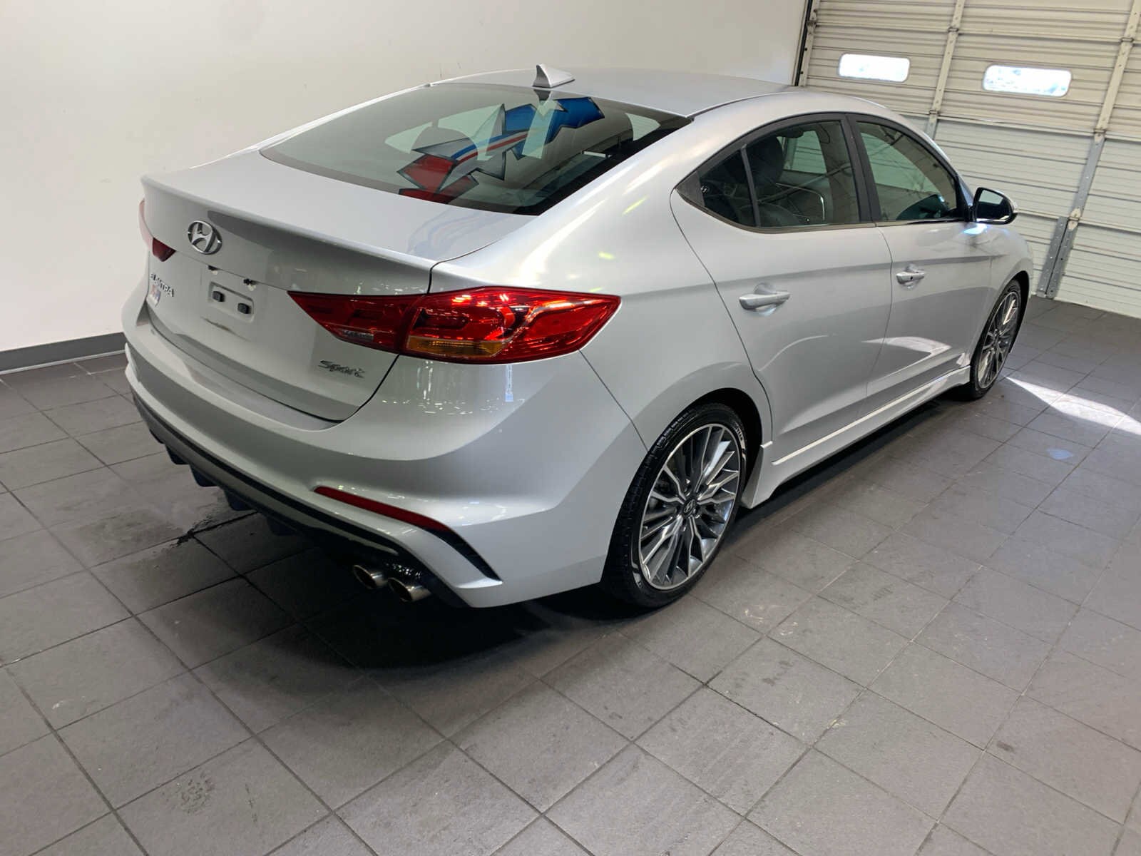 2018 Hyundai Elantra Sport photo 3