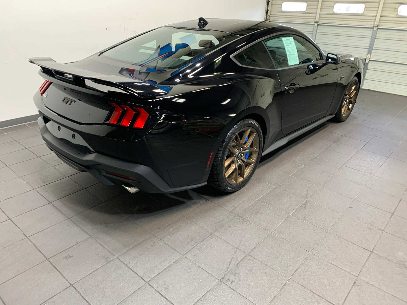 2024 Ford Mustang GT Premium photo 3