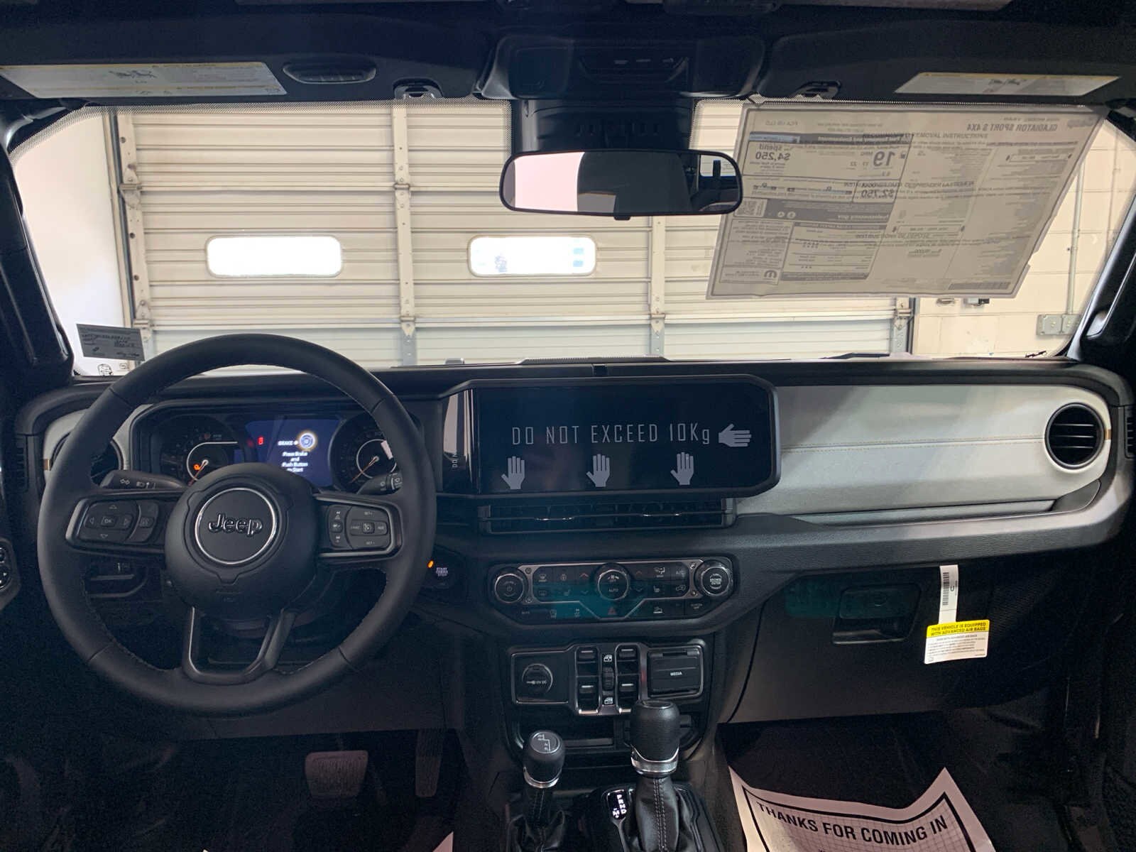 2025 Jeep Gladiator Sport S photo 4