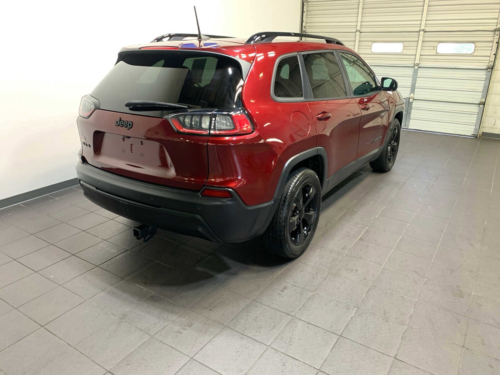 2021 Jeep Cherokee Latitude photo 2
