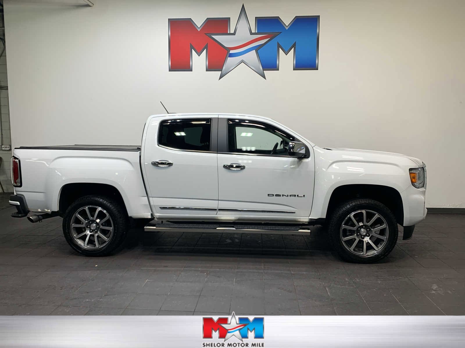 2021 GMC Canyon Denali's photo