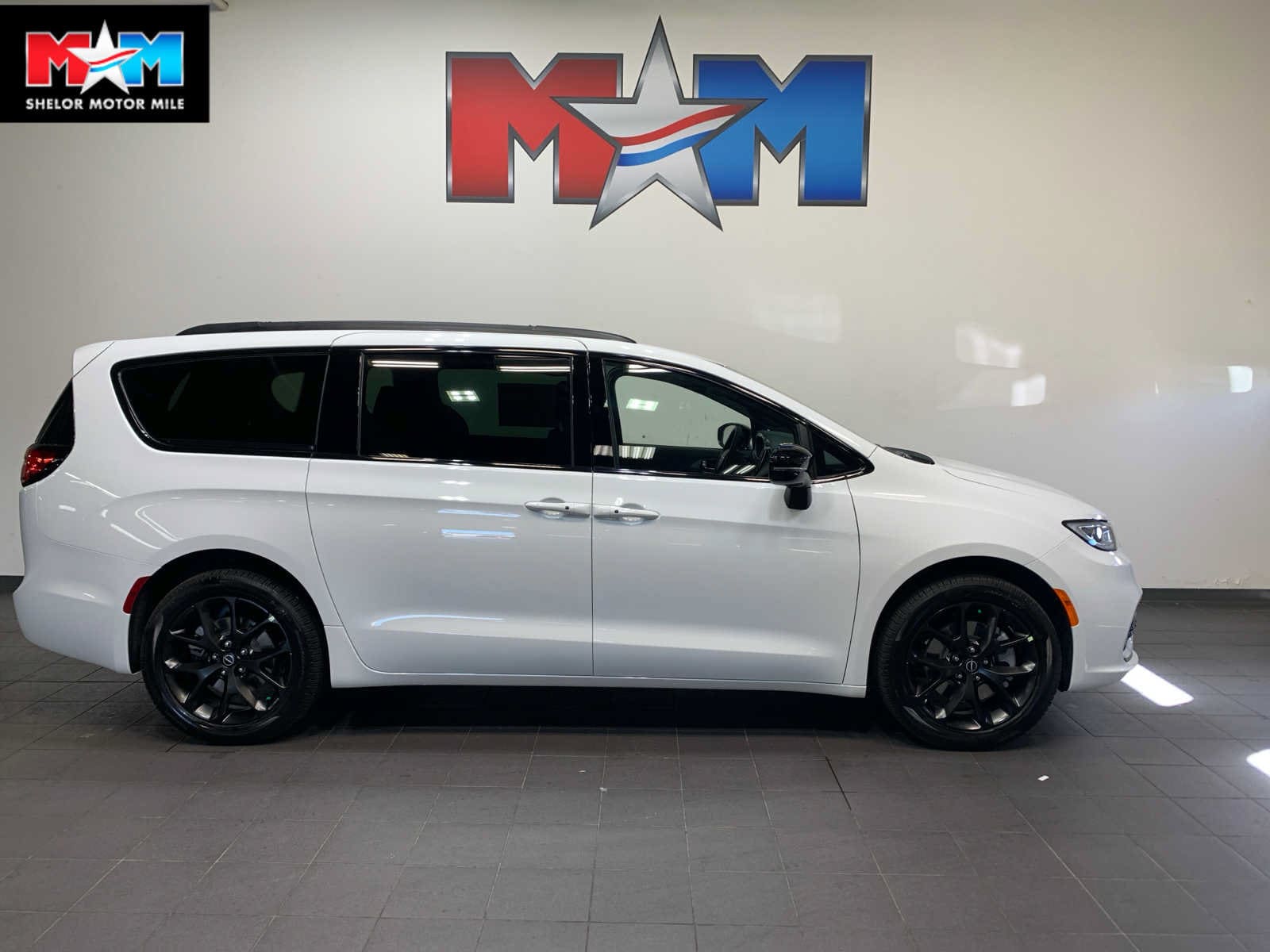 2026 Chrysler Pacifica