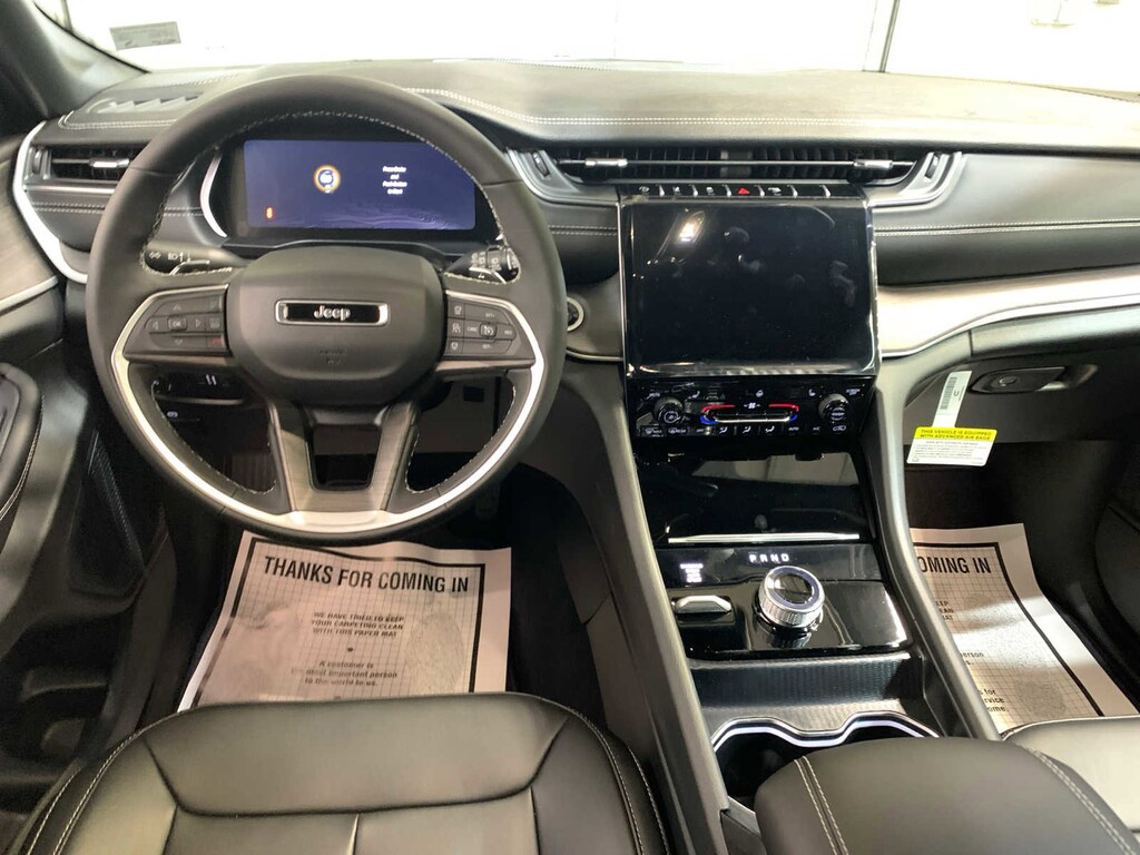 New 2025 Jeep Grand Cherokee Limited Sport Utility