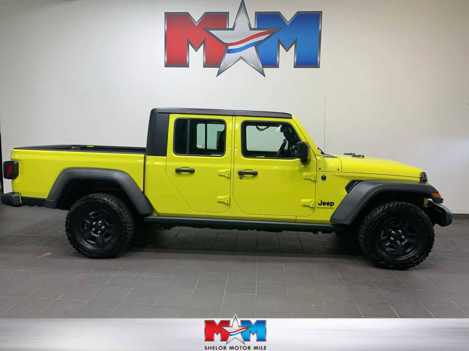 2023 Jeep Gladiator Sport's photo