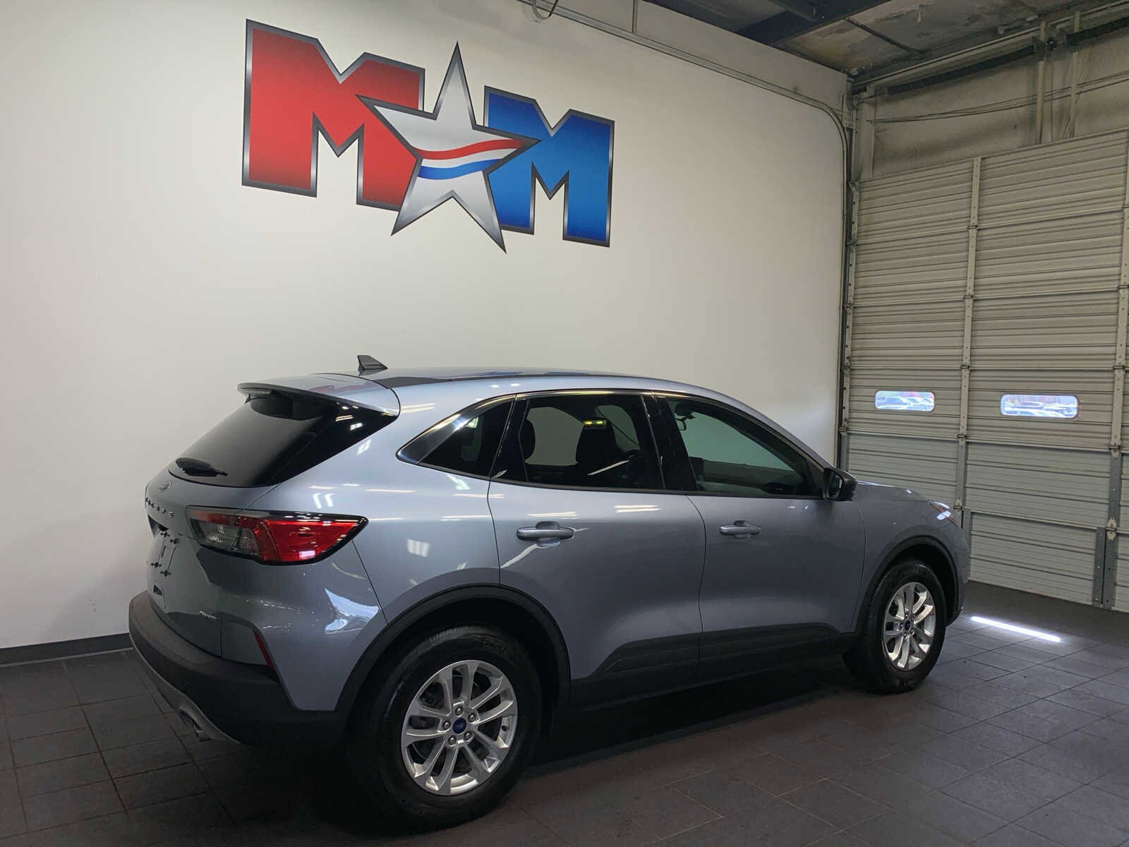 2022 Ford Escape SE photo 3