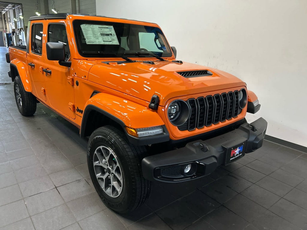 New 2026 Jeep Gladiator Sport S Pickup