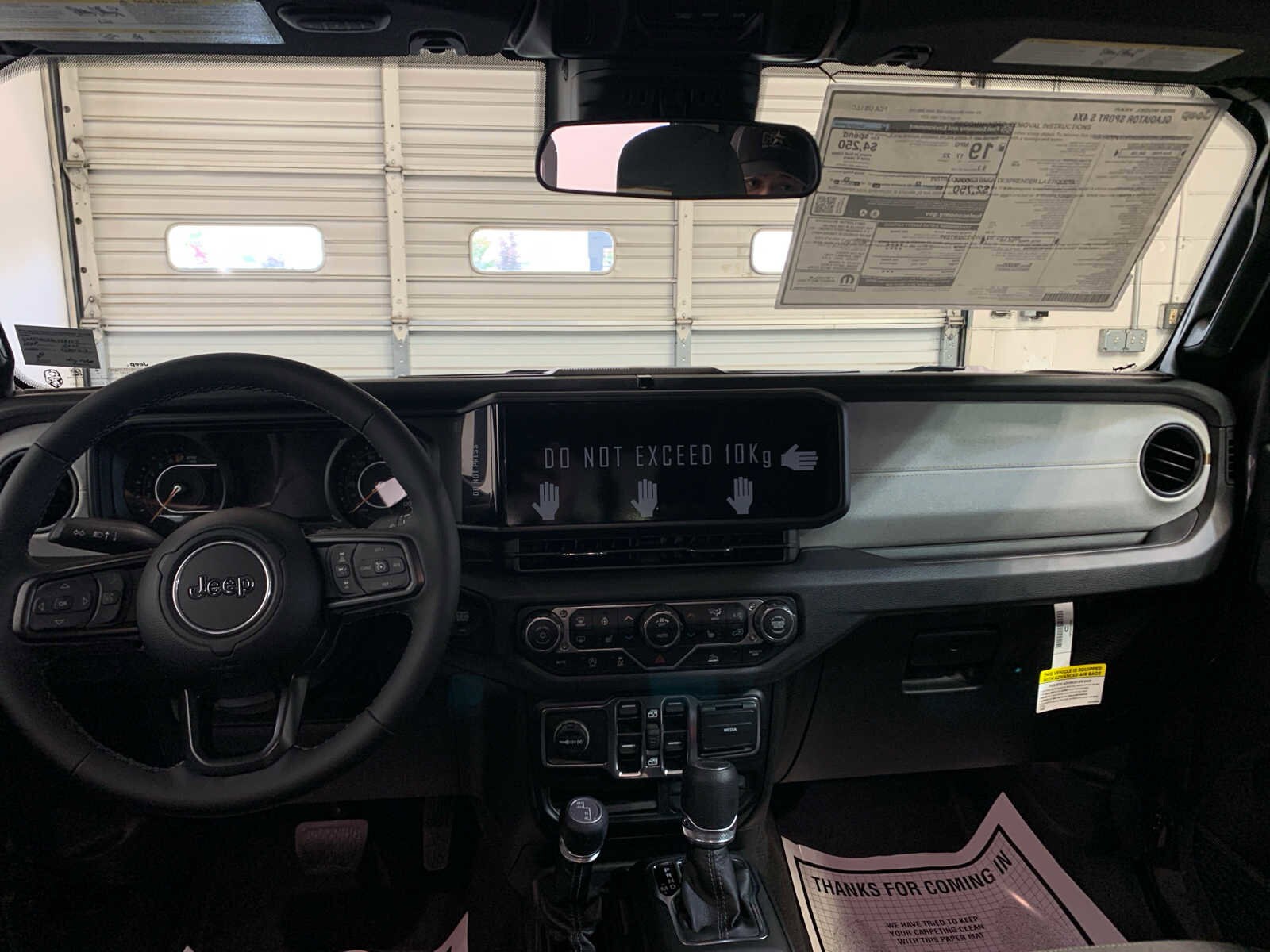 2025 Jeep Gladiator Sport S photo 4