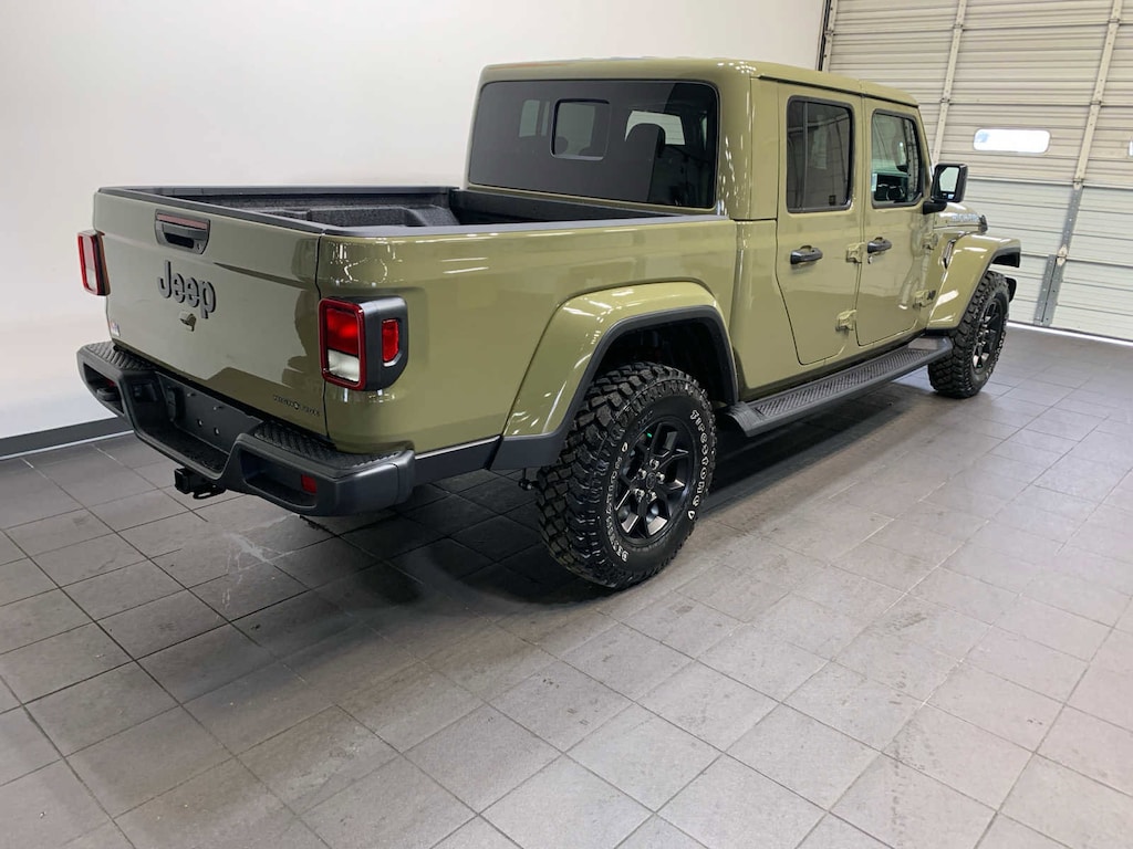 New 2025 Jeep Gladiator High Tide Pickup