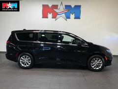 2026 Chrysler Pacifica Select Passenger Van