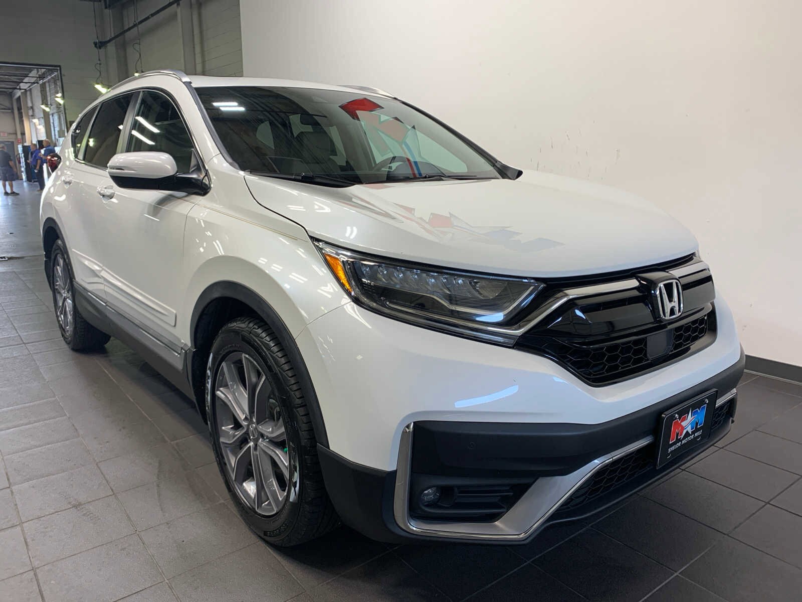 2020 Honda CR-V Touring photo 2