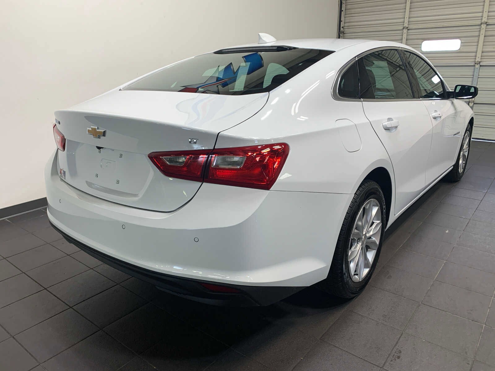 2024 Chevrolet Malibu 1LT photo 3