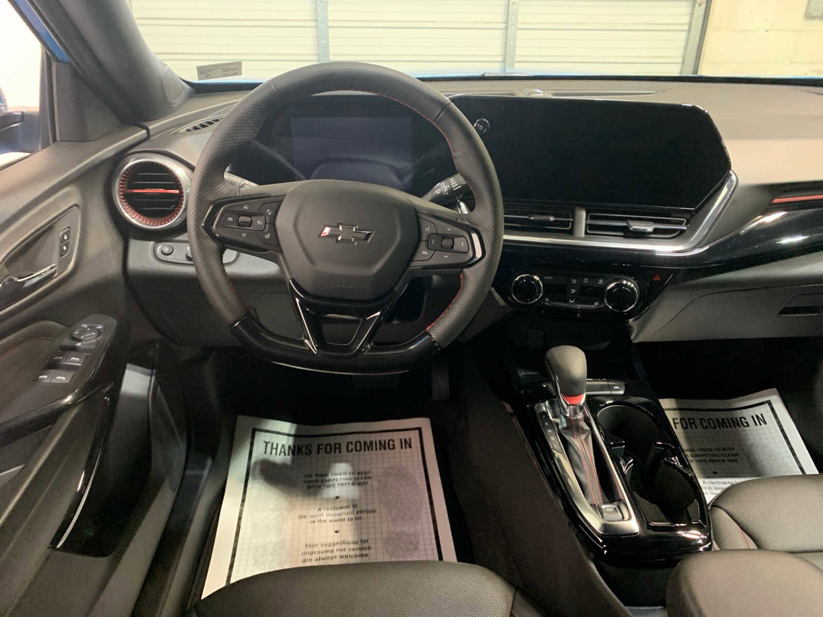 2025 Chevrolet Trax photo 4