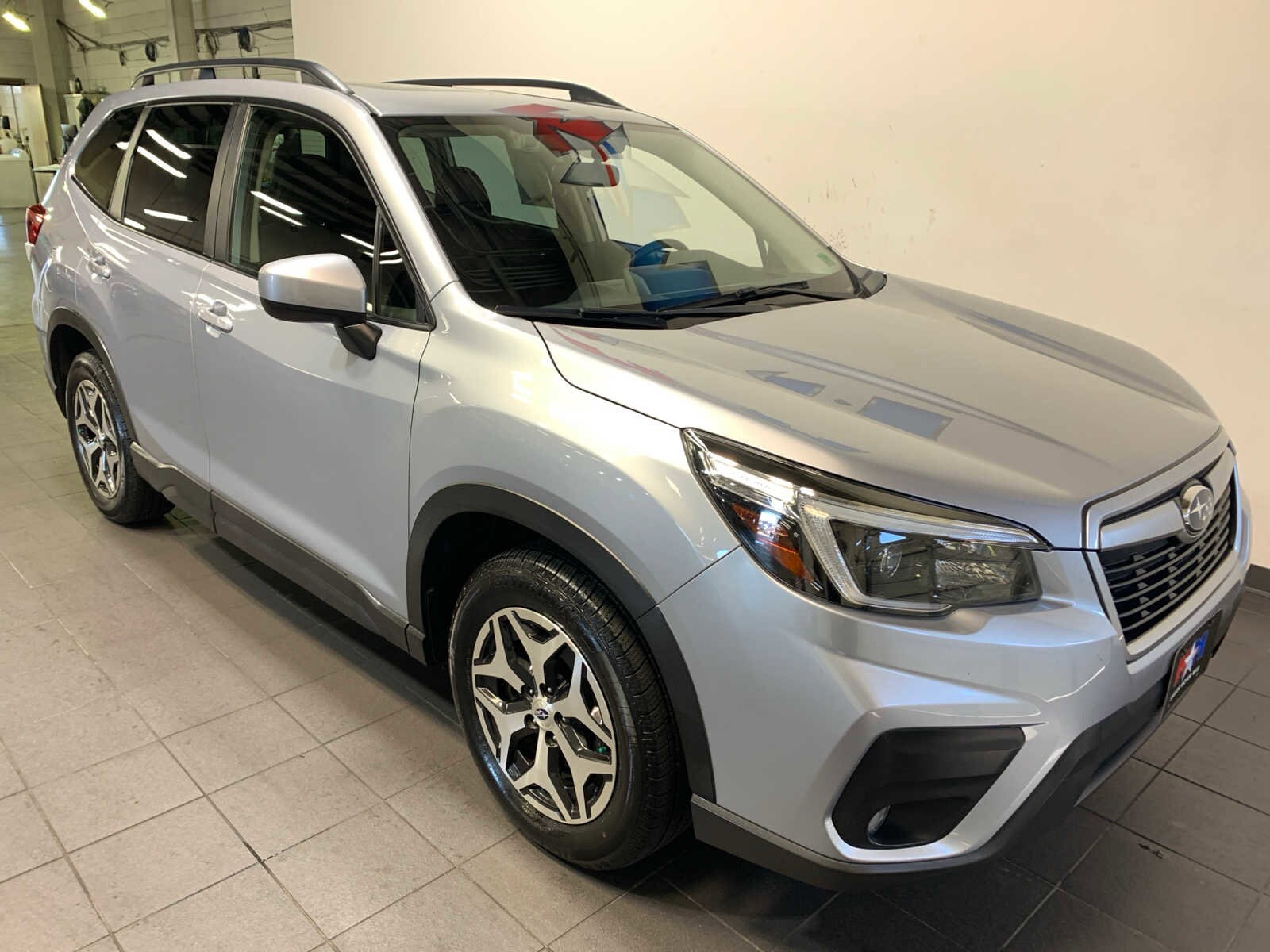 2021 Subaru Forester Premium photo 2