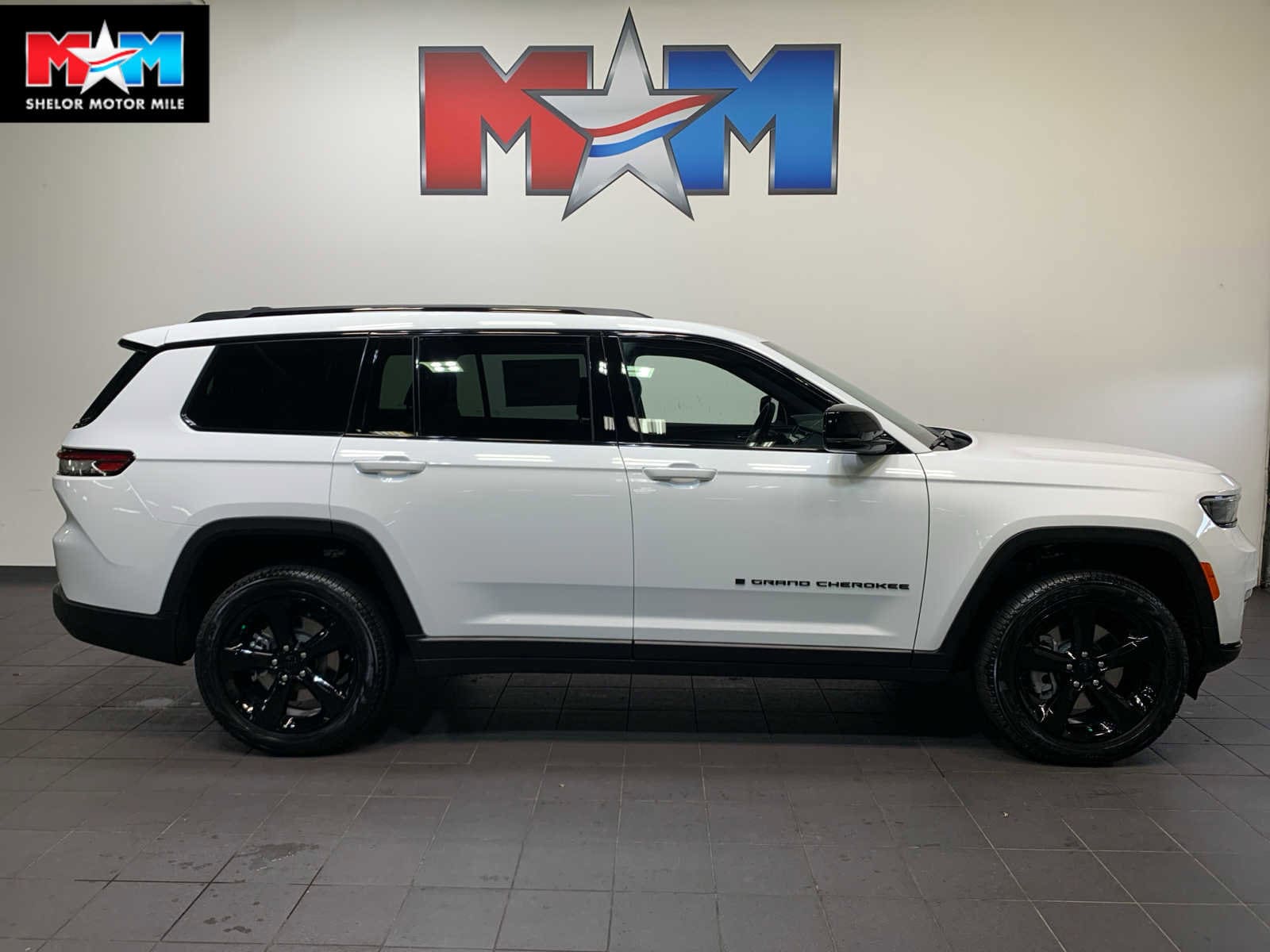 2025 Jeep Grand Cherokee L Limited's photo