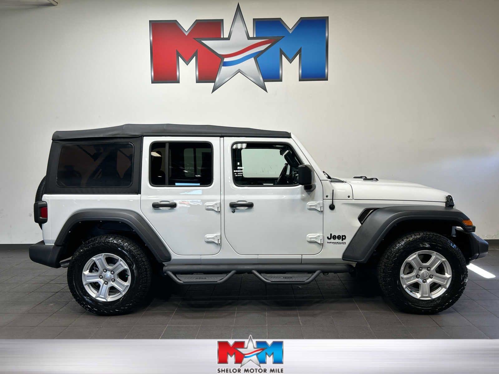 2022 Jeep Wrangler Sport S's photo