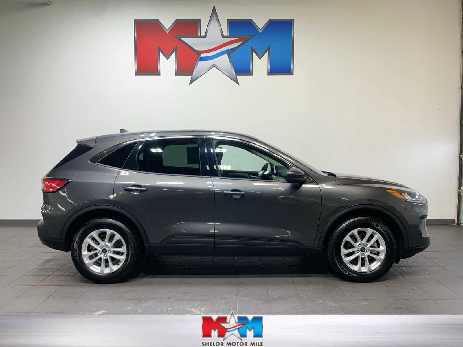 2020 Ford Escape SE's photo