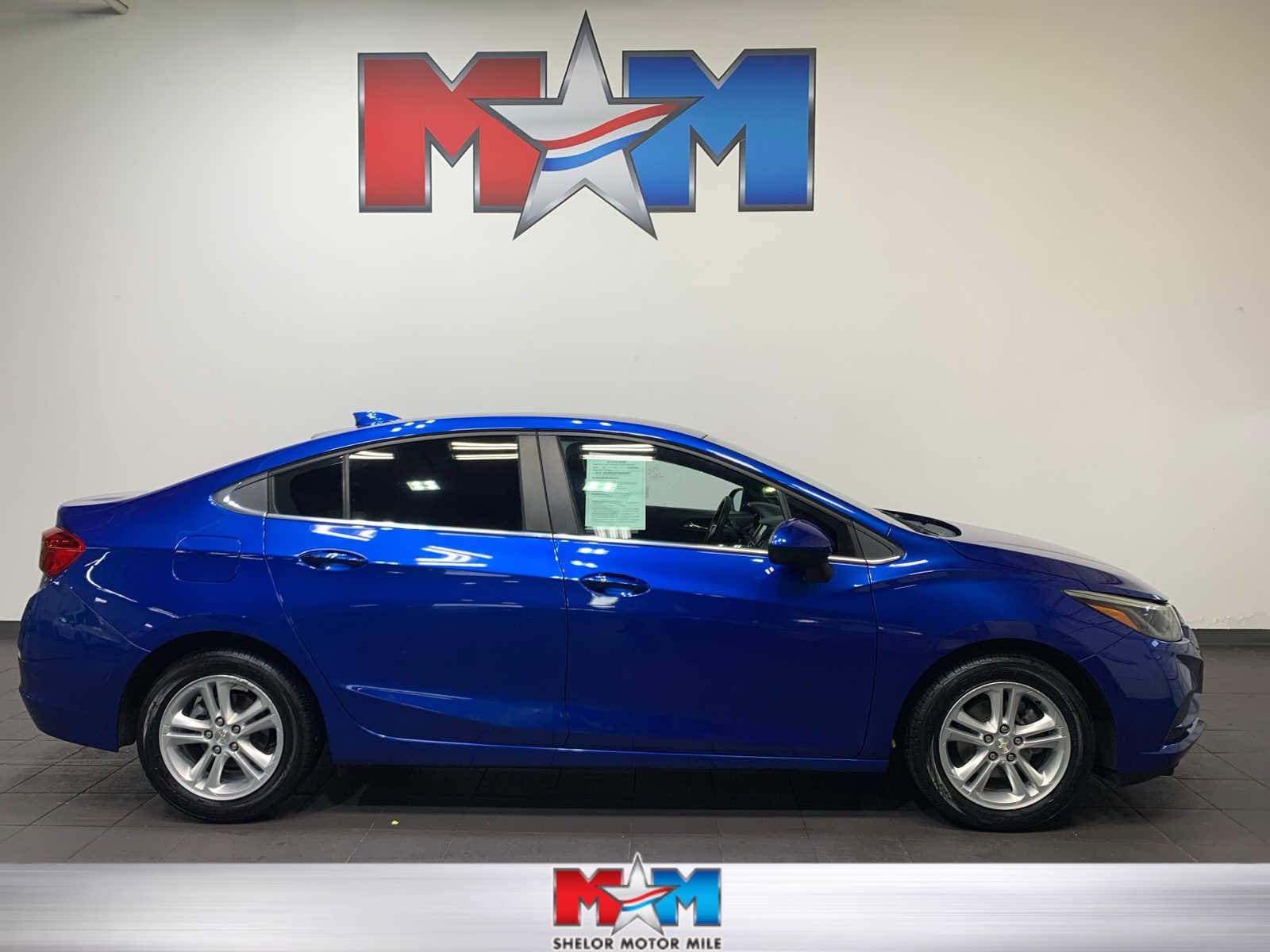 2017 Chevrolet Cruze LT's photo