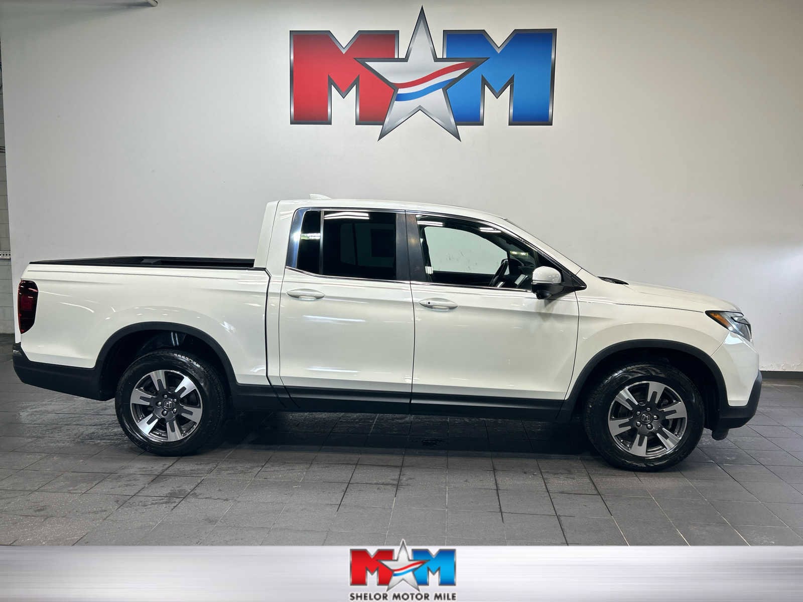 2019 Honda Ridgeline RTL-T AWD's photo