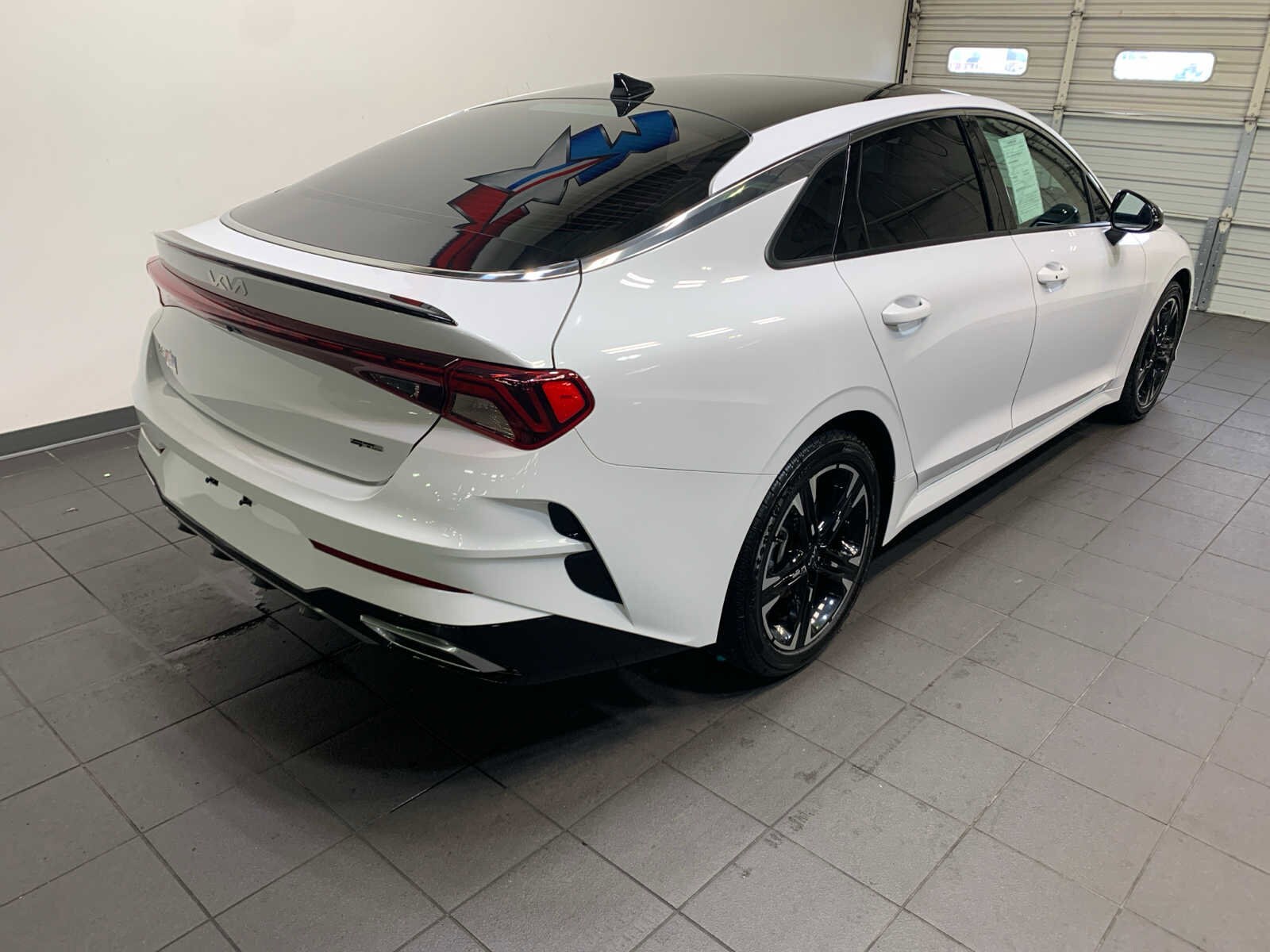 2023 Kia K5 GT-Line photo 2