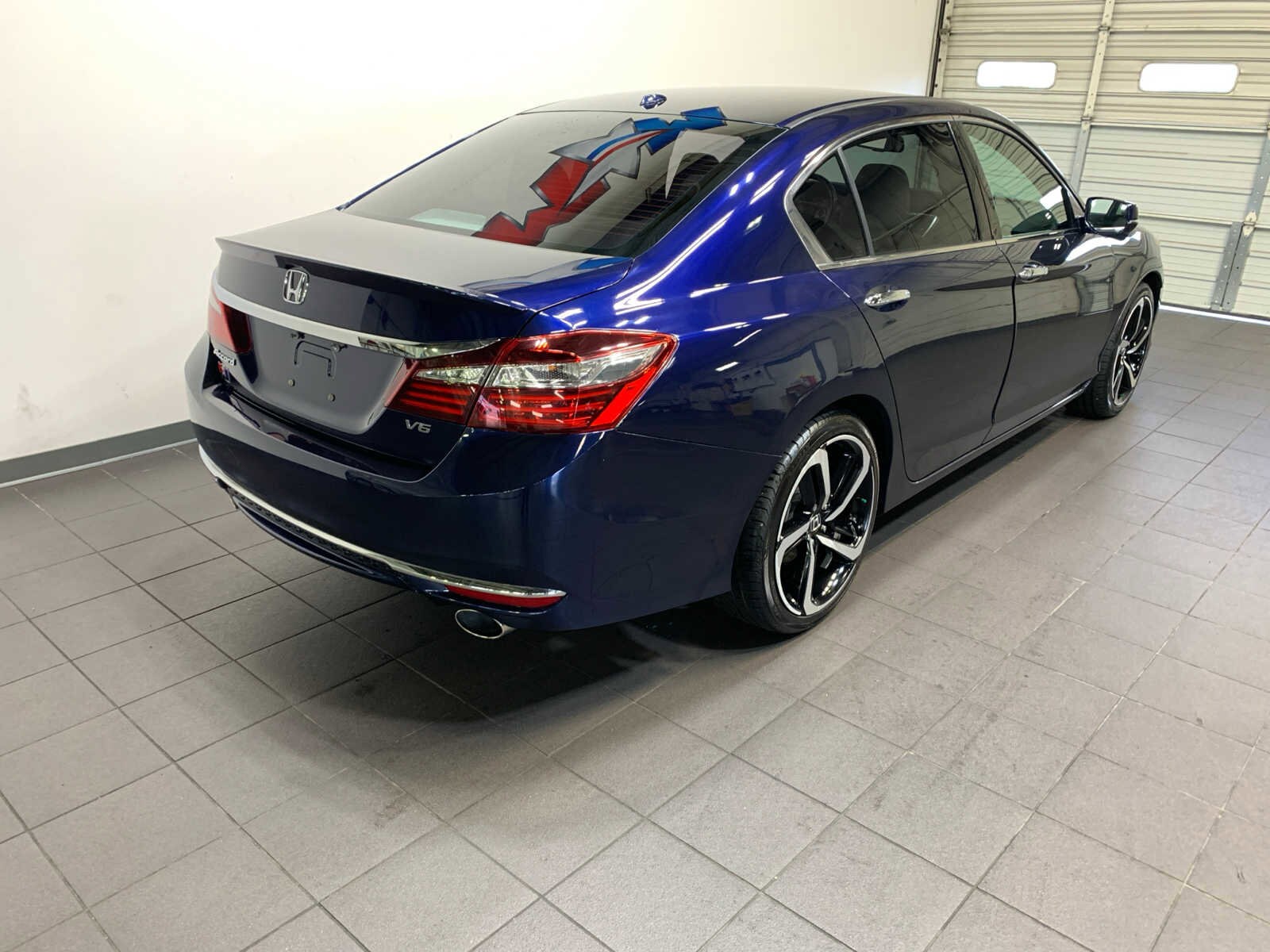 2017 Honda Accord EX-L V6 photo 3