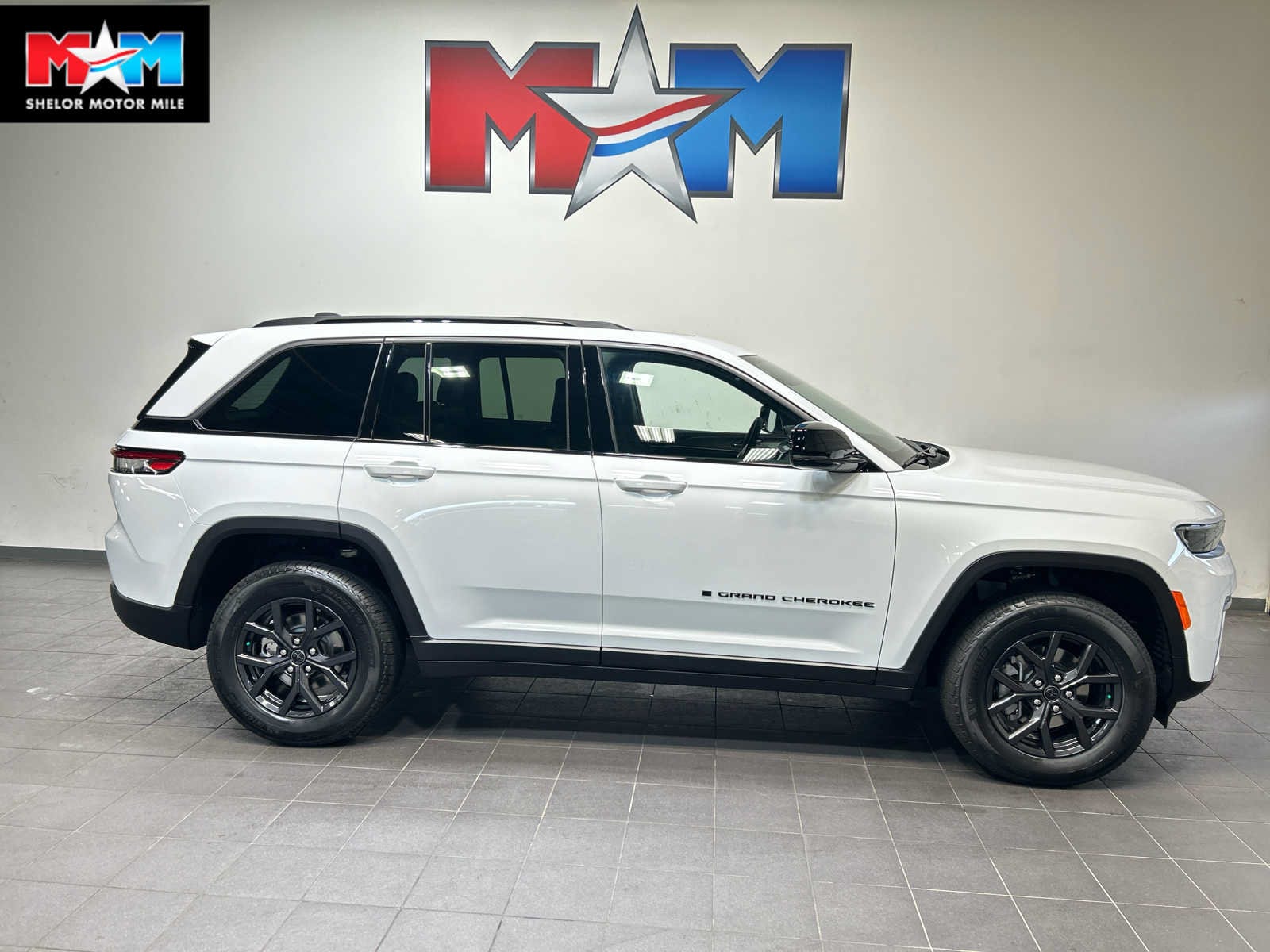 2027 Jeep Grand Cherokee