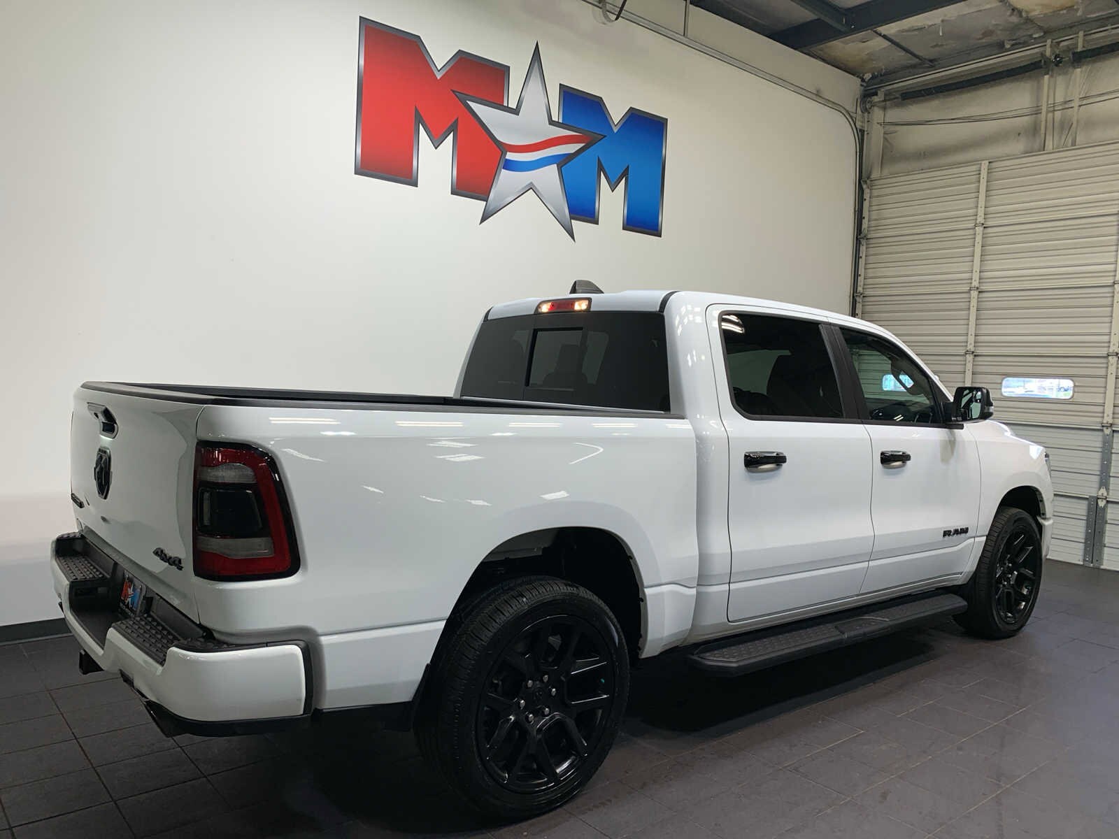2023 Ram 1500 Laramie photo 2