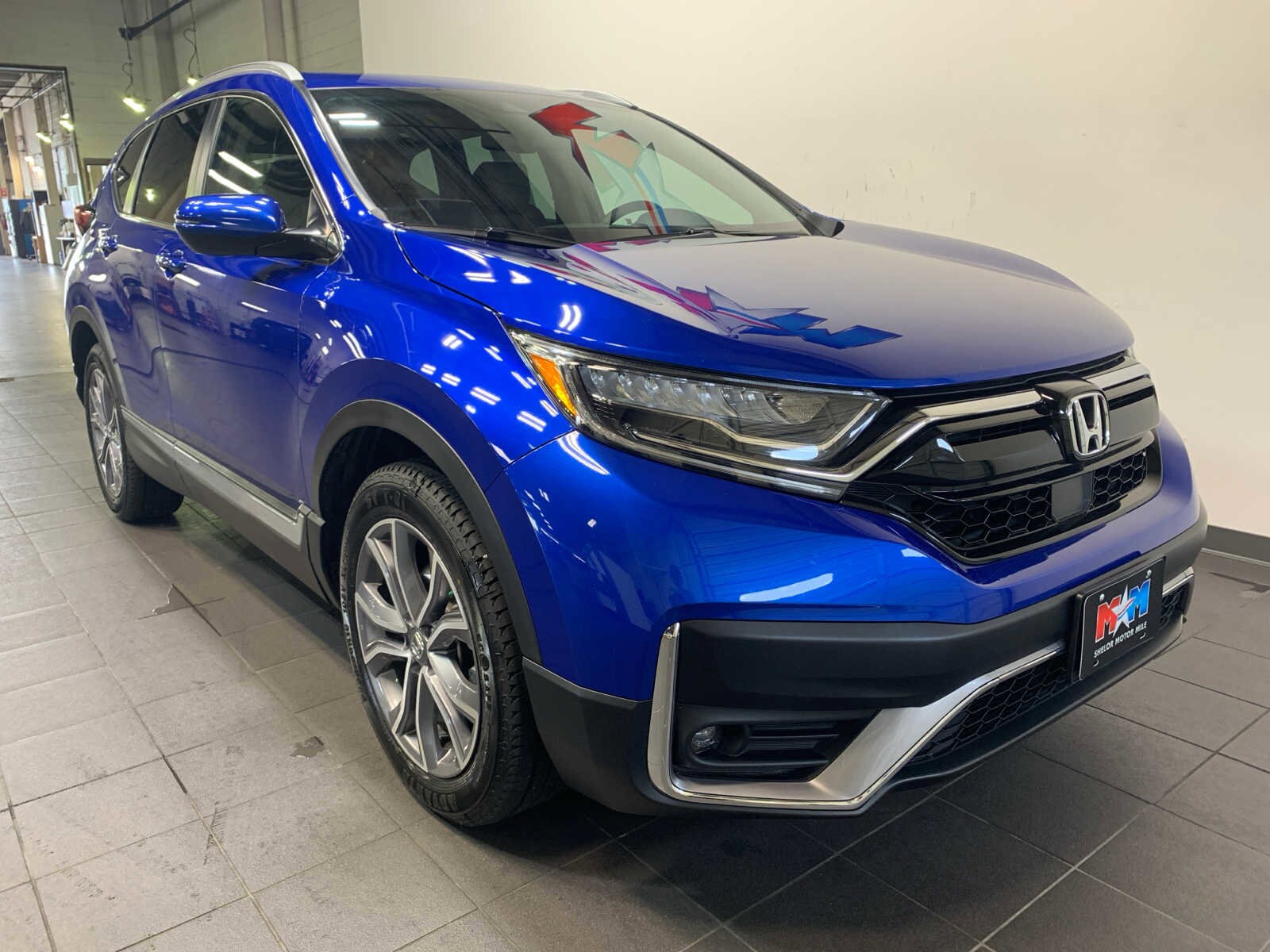 2022 Honda CR-V Touring photo 2