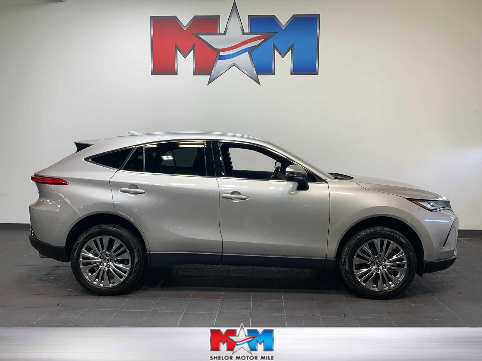 2022 Toyota Venza XLE