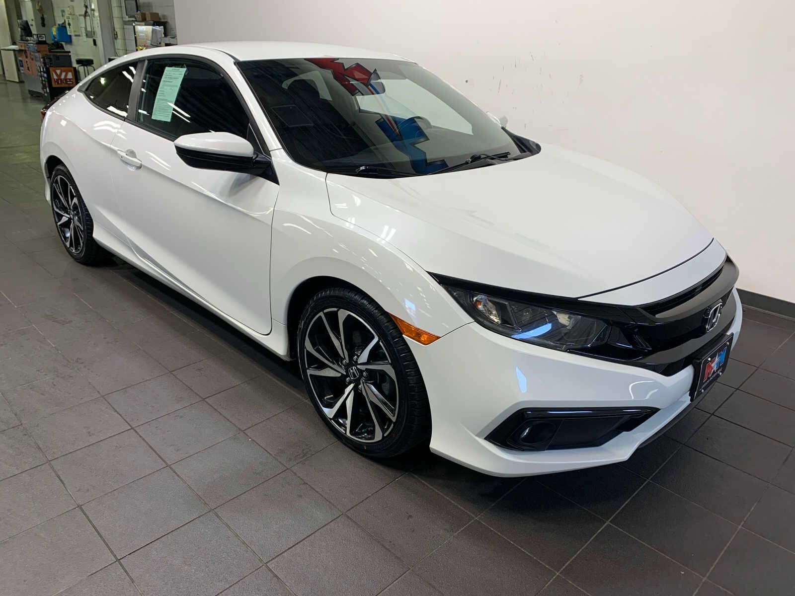 2019 Honda Civic Sport photo 2