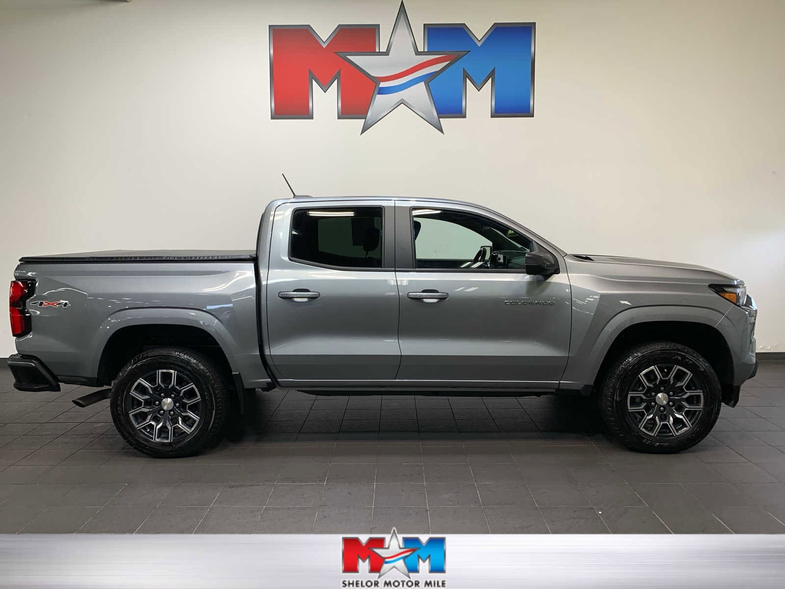 2024 Chevrolet Colorado LT's photo