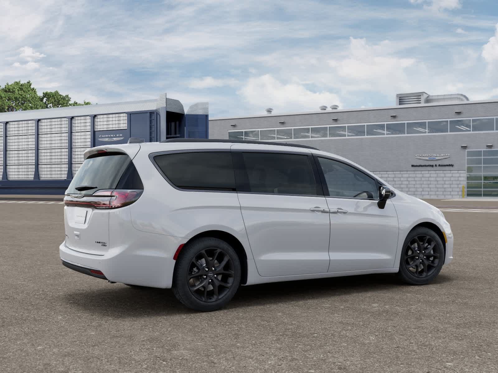 2026 Chrysler Pacifica Limited - Photo 8