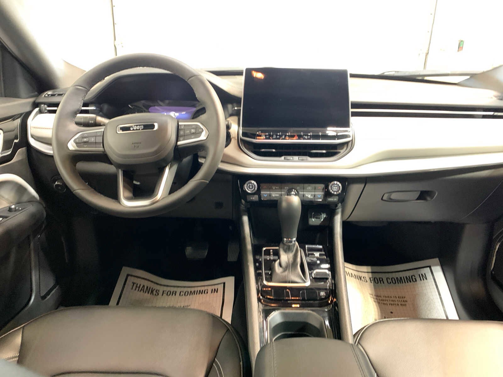 2025 Jeep Compass Limited photo 4